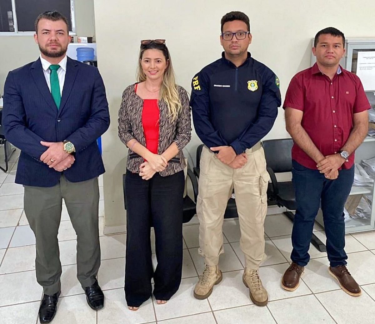 1Prefeitura-de-Aroeiras-do-Itaim-busca-parceria-com-a-Policia-Federal-para-coibir-presenca-de-animais-soltos-na-PI379