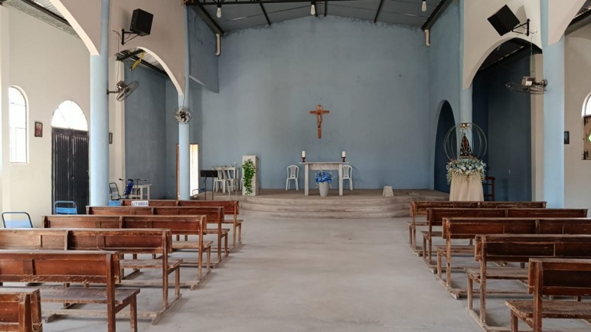 igreja-catolica-tem-som-furtado-e-vitro-quebrado-em-picos–4642830ba747516a igreja-catolica-tem-som-furtado-e-vitro-quebrado-em-picos--4642830ba747516a