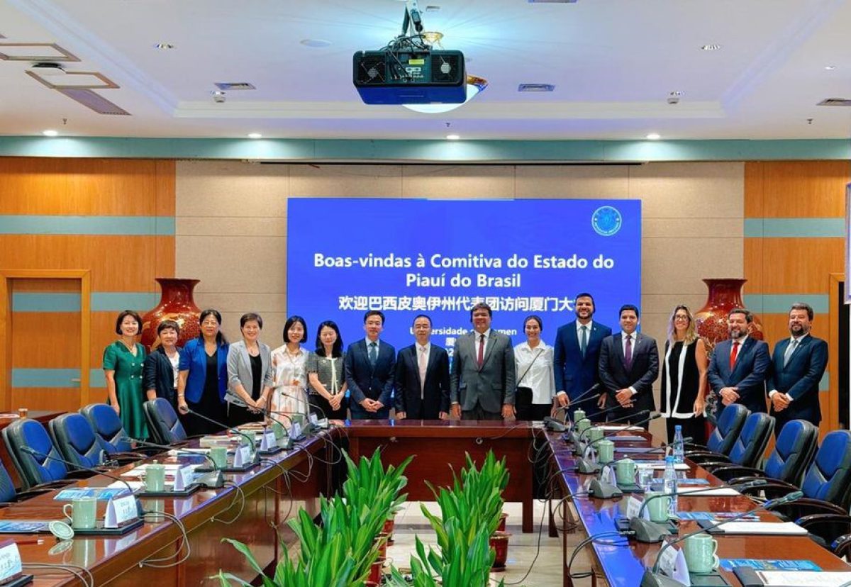 large_Visita_a_Universidade_de_Xiamen_10_de46b0b175