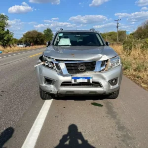 Carro envolvido no acidente (Foto: Divulgação/PRF)