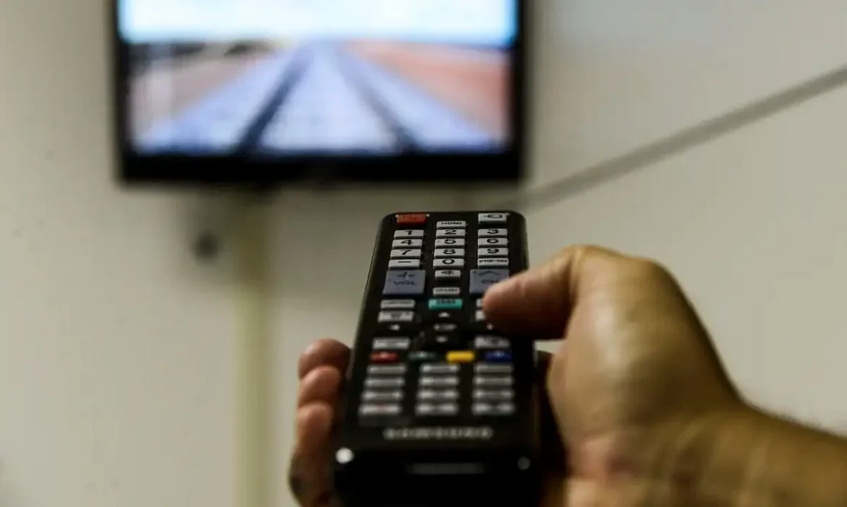 tv002